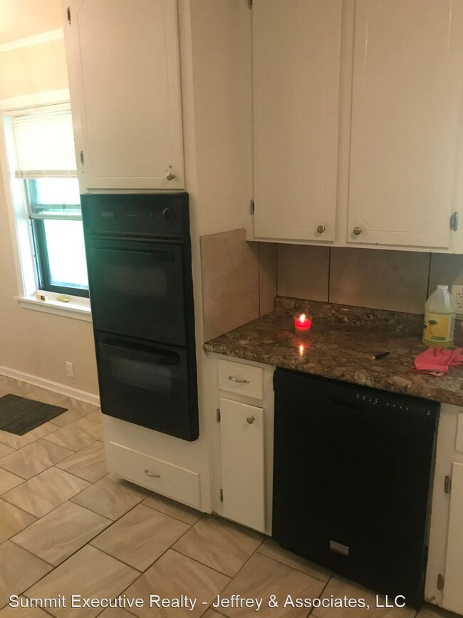 Building Photo - 3 br, 1.5 bath House - 970 Poleman Rd
