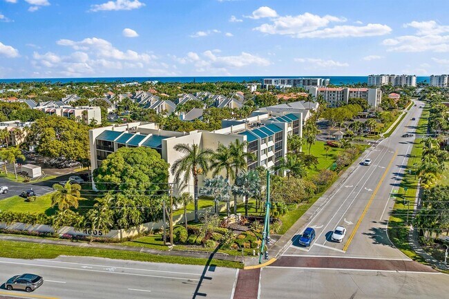 Building Photo - 1605 S US Hwy 1