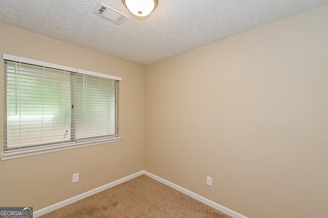 Building Photo - 8152 Dunellen Ln