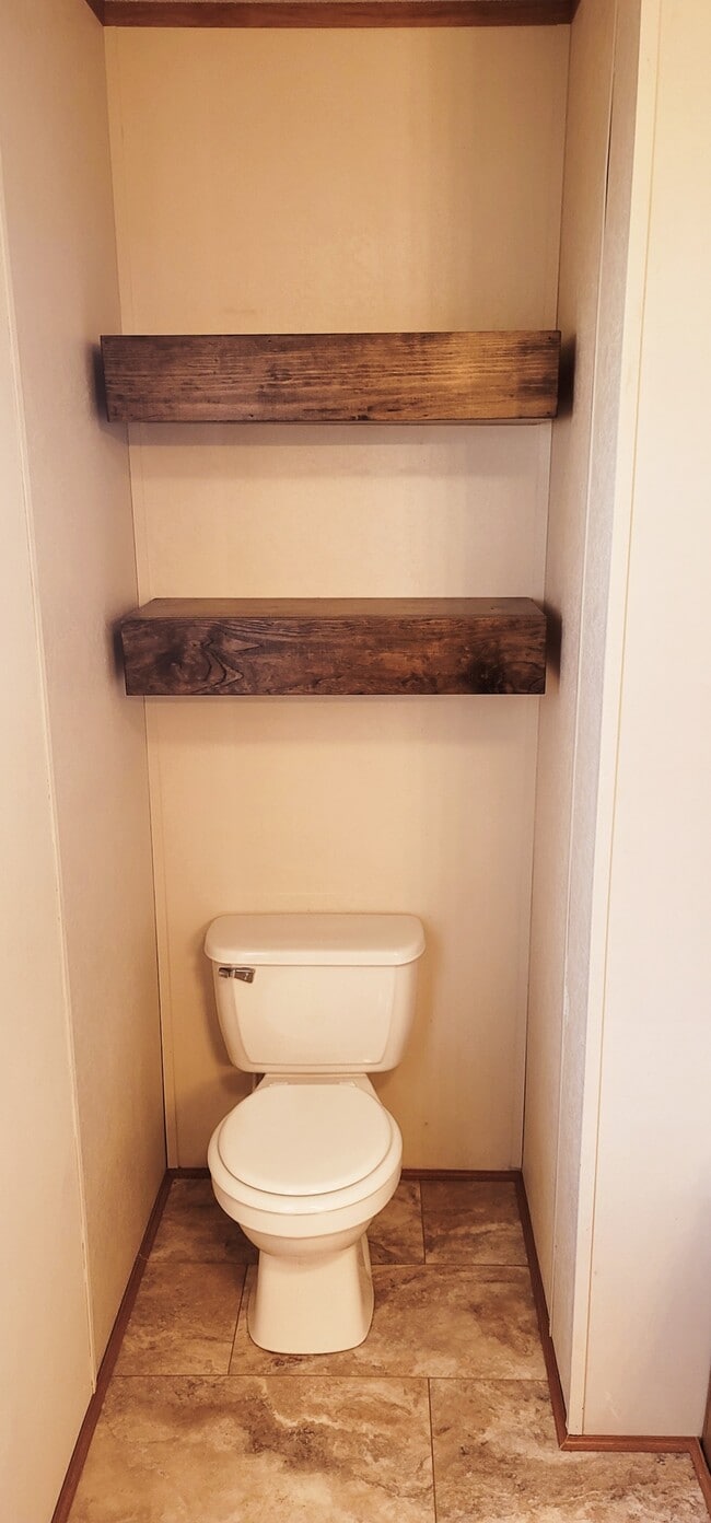 Building Photo - 4105 Carlyss Dr