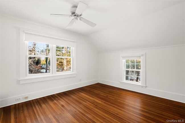 Building Photo - 127 NY-100