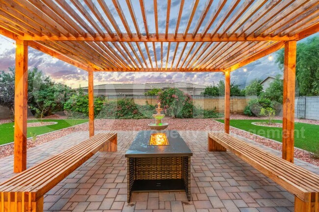 Building Photo - 16227 North 21st St