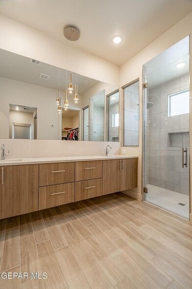 Building Photo - 824 Durham Way