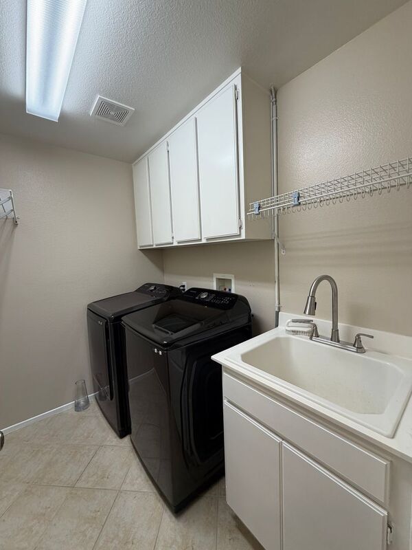 Building Photo - 41019 Promenade Chardonnay Hls