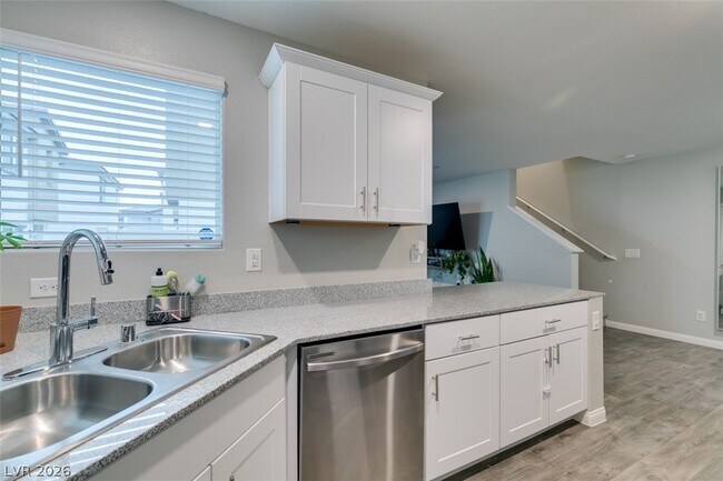 Building Photo - 12349 Golden Wreath Rd