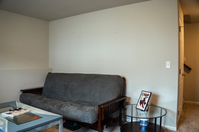 Building Photo - Tobi Lane Twinhome