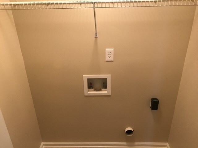 Building Photo - 223 Longleaf Cir