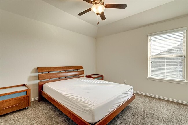 Building Photo - 9915 St Romain Dr