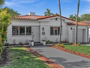 Building Photo - 9324 Byron Ave