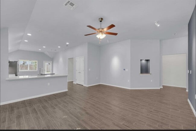 Building Photo - 9944 Comely Bnd