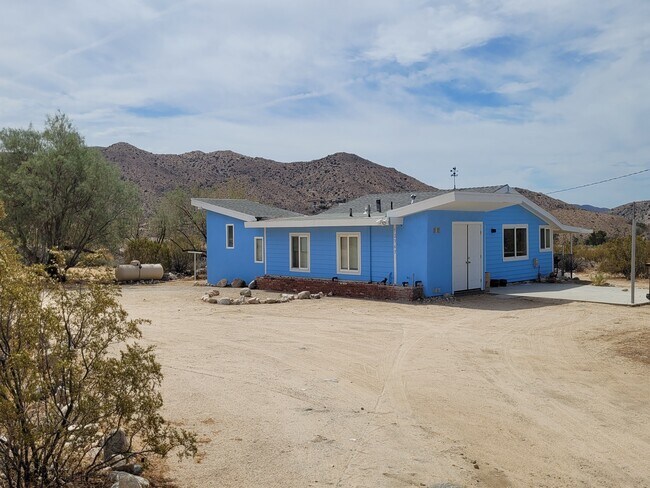 Building Photo - 52363 Apache Trail