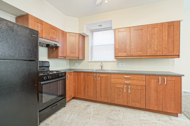 Building Photo - 1217 Snyder Ave