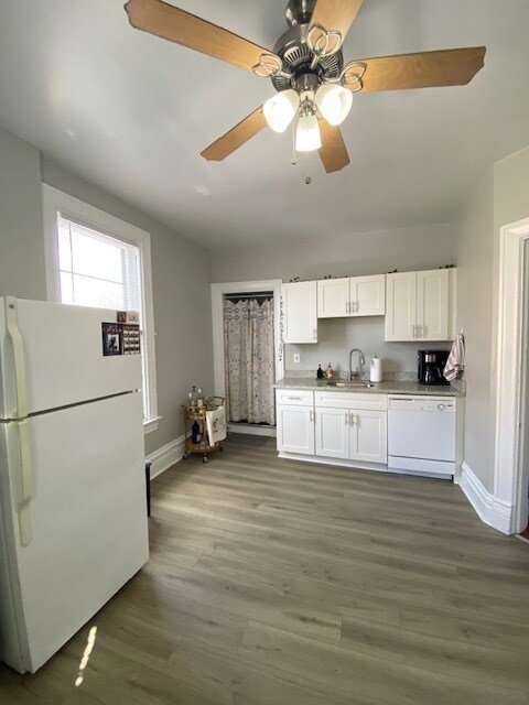 Building Photo - 4747 Friendship Ave