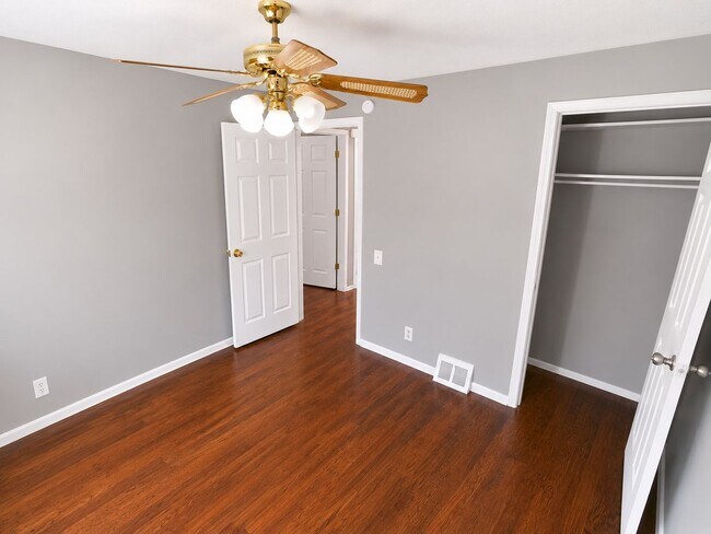 Building Photo - 10220 Doane Dr