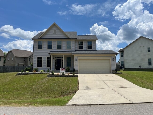 Building Photo - Luxurious Garner Home, Fenced Yard, Commun...