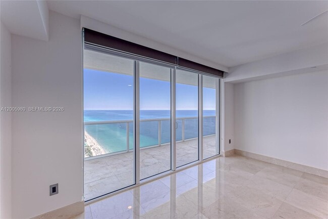 Building Photo - 1830 S Ocean Dr