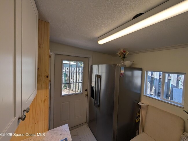 Building Photo - 2050 N Shannon Ave