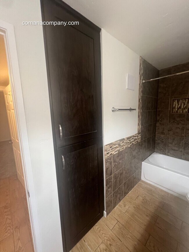 Building Photo - Beautiful 2 bedroom Condo