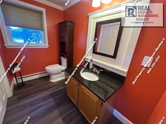 Building Photo - 44 Pinewood Rd