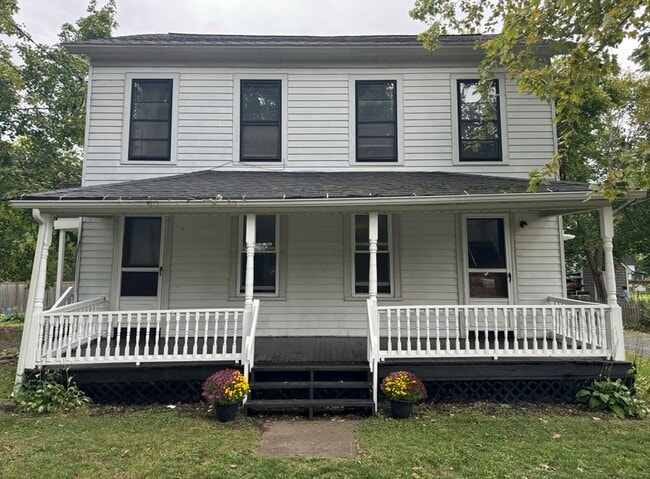 Building Photo - 107 Hamilton St