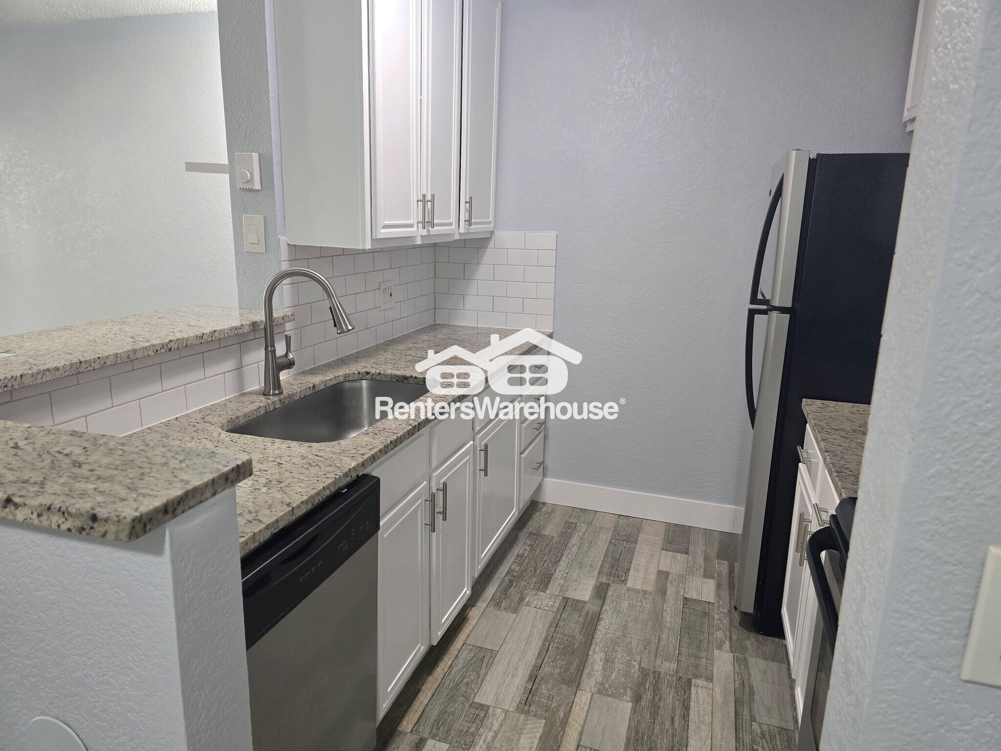 Building Photo - 2281 S Vaughn Way