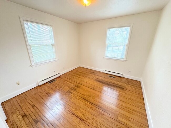 Building Photo - 1313 Frank St