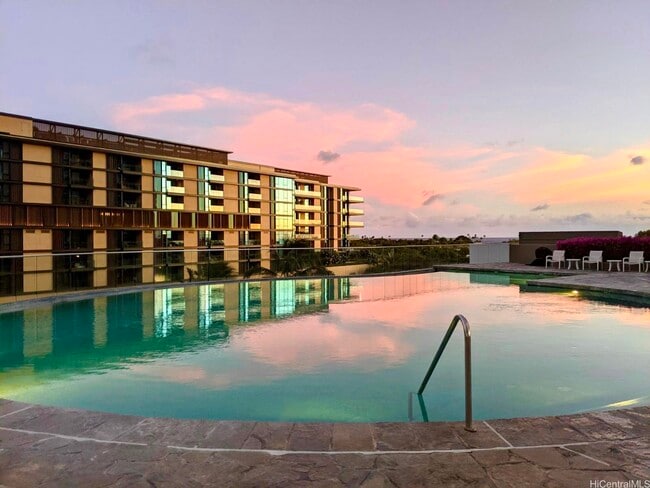 Building Photo - 88 Piikoi St