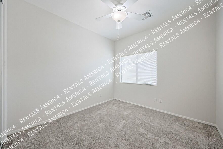Building Photo - 15289 W Desert Hills Dr