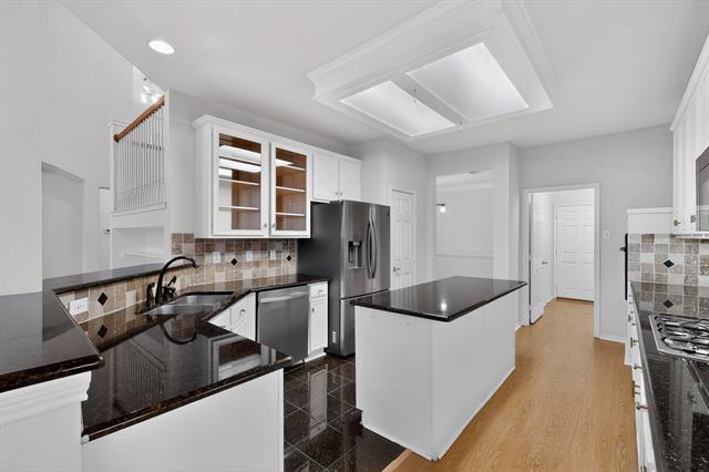 Building Photo - 113 Silver Rock Dr