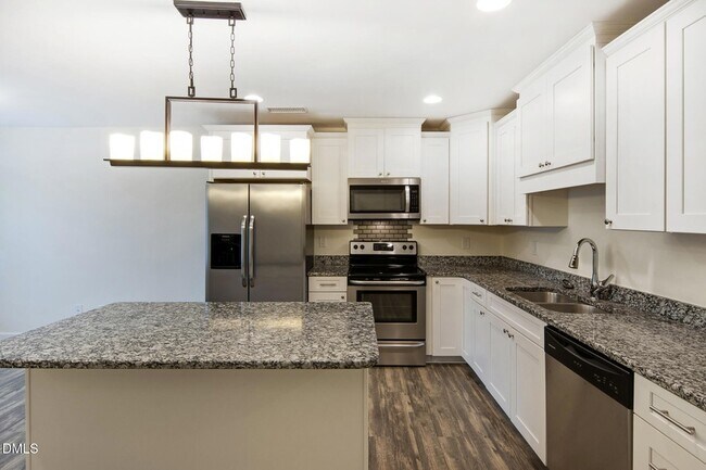 Building Photo - 116 Brickyard Ln