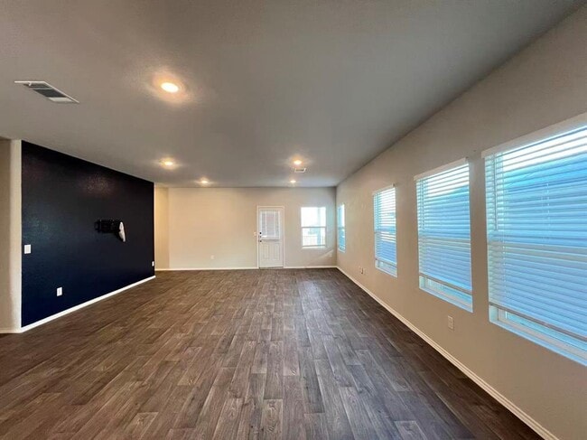 Building Photo - 15112 Siberian Elm Ln