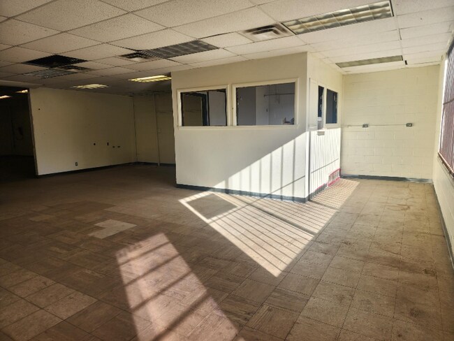Building Photo - 3208 W County Rd 54G
