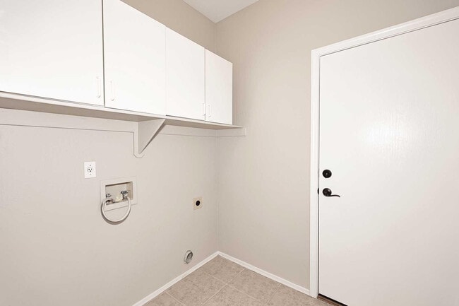 Building Photo - 6214 E Virginia St