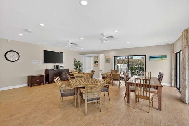 Building Photo - 9940 S Ocean Dr