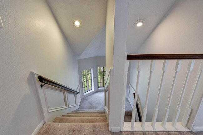 Building Photo - 20642 Laurel Lock Dr