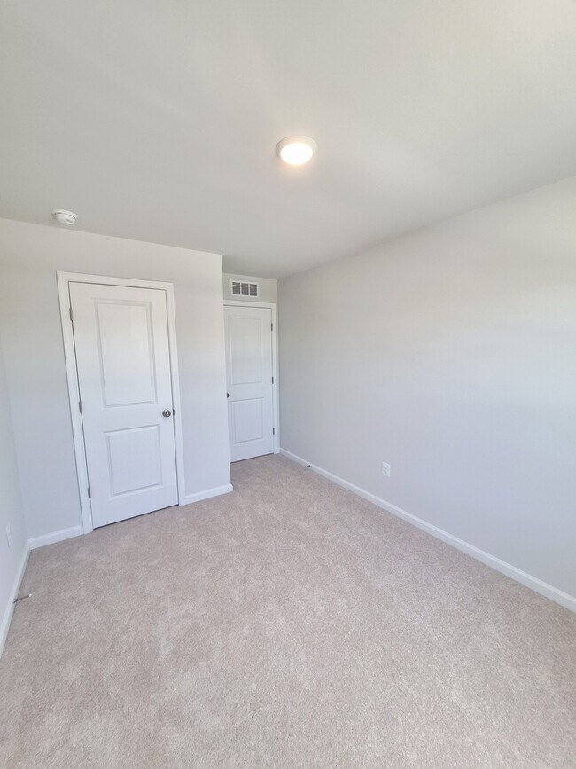 Building Photo - 50 Grayson Village Dr