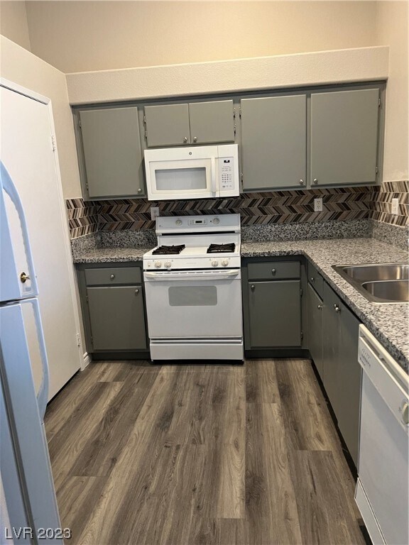 Building Photo - 6201 E Lake Mead Blvd