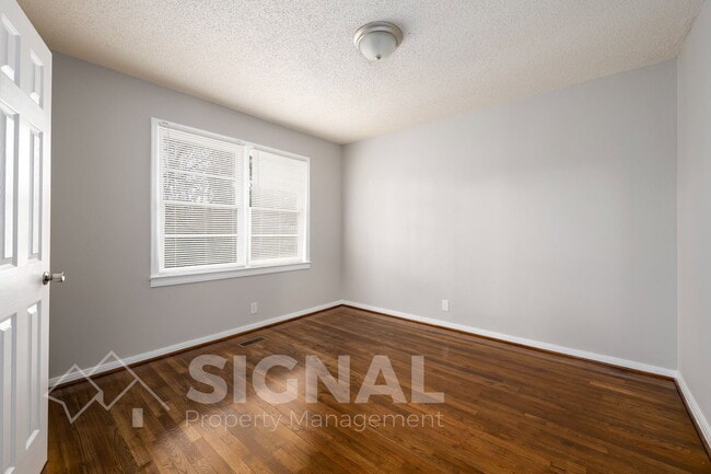 Building Photo - 330 Harlem Ave