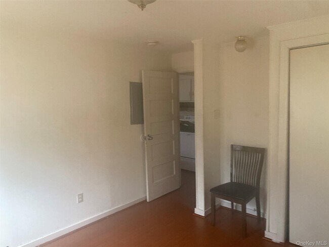 Building Photo - 52 Lincoln Pl