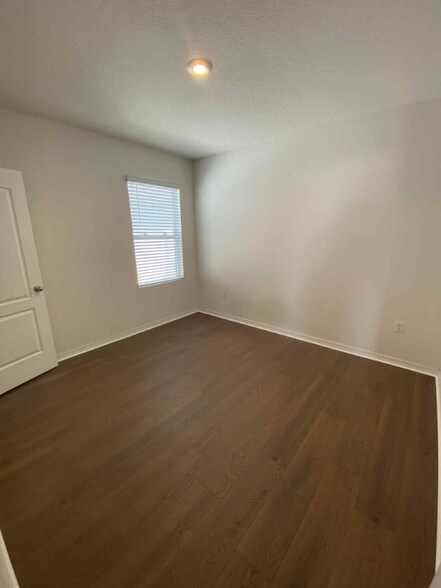 Building Photo - 237 St Georges Cir