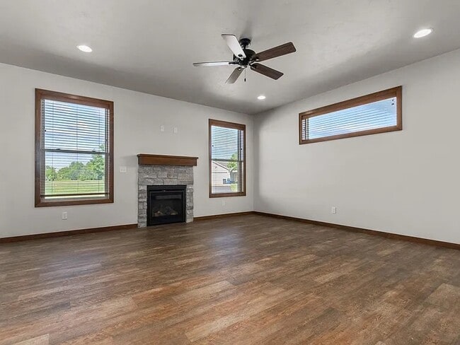 Building Photo - 1108 Craftsmen Ct