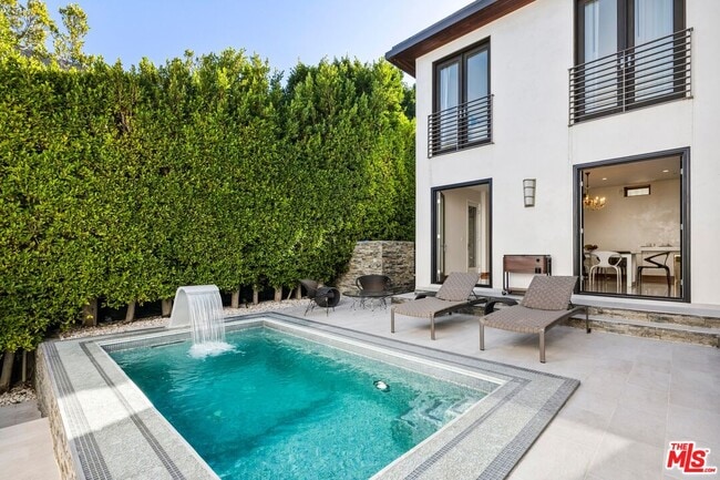 Building Photo - 2437 Apollo Dr