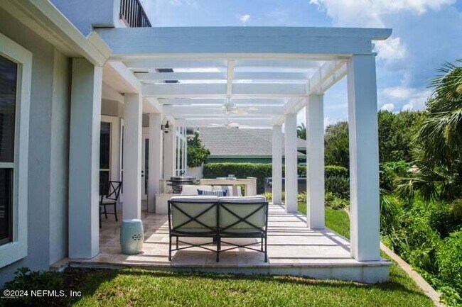 Building Photo - 110 Overlook Dr