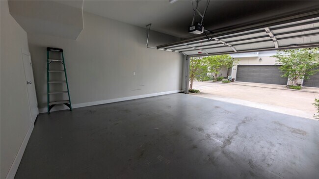 Building Photo - 5116 Pine Reach Dr