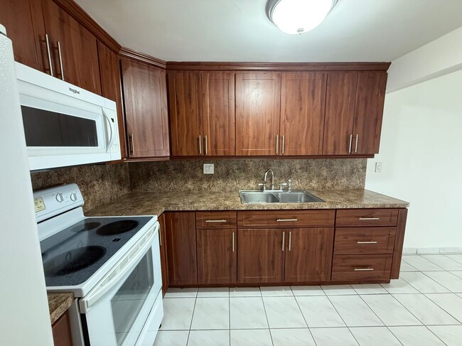 Building Photo - 14250 SW 62nd St