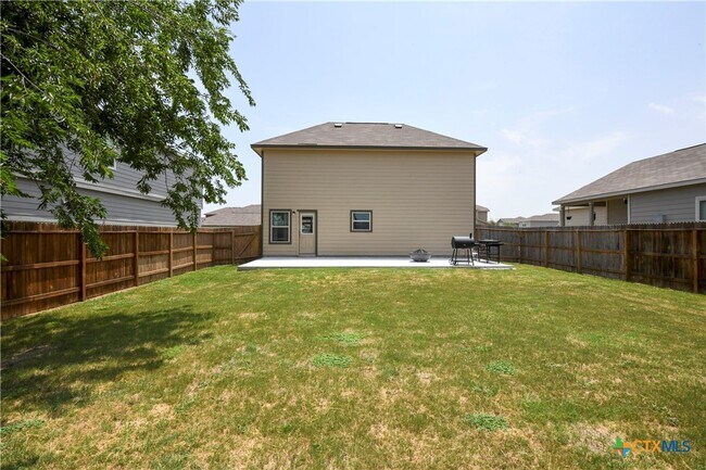 Building Photo - 620 Saxon St