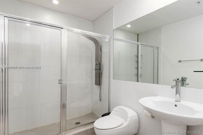 Building Photo - 3250 Grand Ave