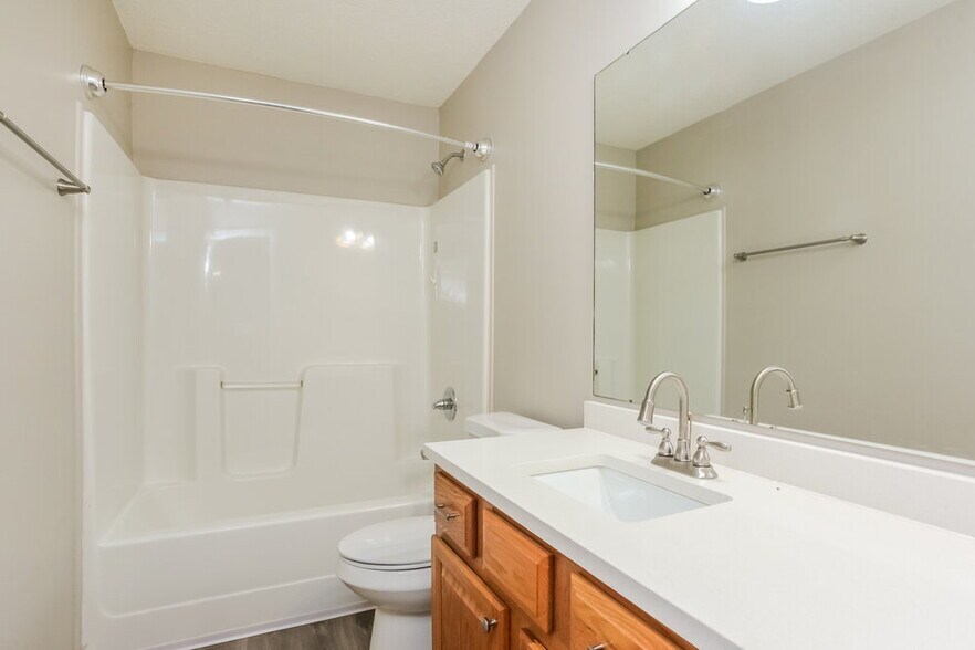 Building Photo - 50 Oakland Woods Cove