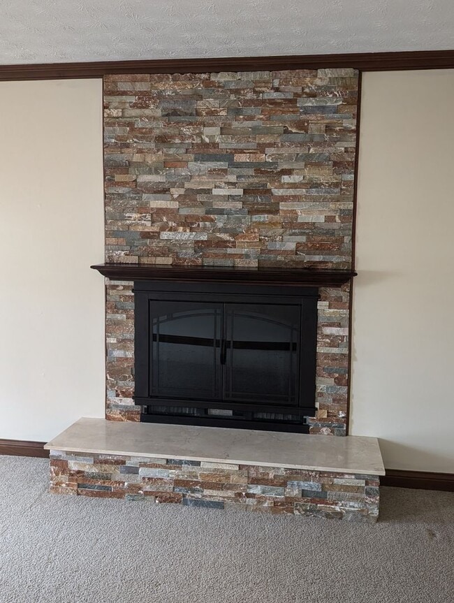 Building Photo - 4 Bedroom Beavercreek Home - AVAILABLE NOW!