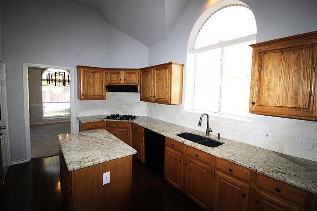 Building Photo - 8502 Linda Vista Dr